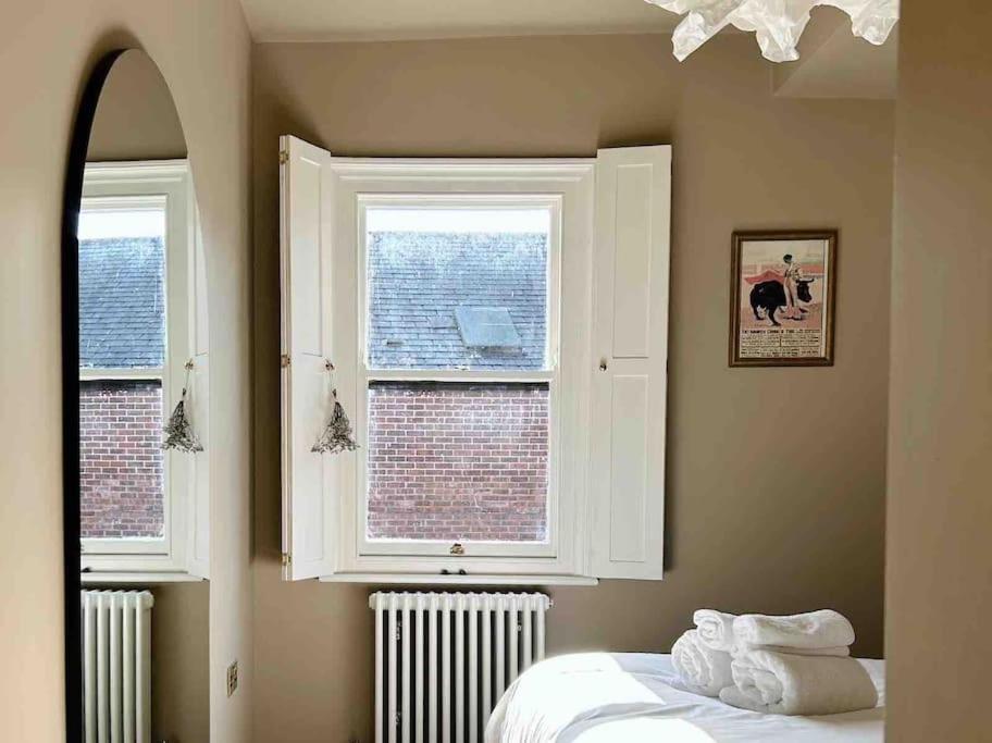 Vila Luxury City Centre Townhouse - Sleeps 6 Chester Exteriér fotografie